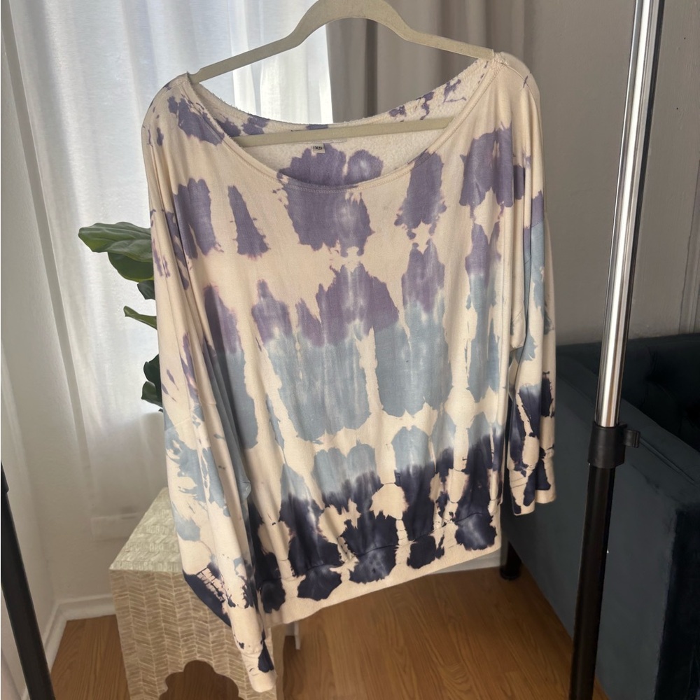Young Fabulous and Broke tie dye sweater extra small super soft, relaxed fit s